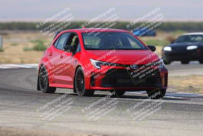 media/Sep-20-2025-Extreme Speed (Sat) [[1fcc23683c]]/Orange (Mid Intermediate)/Session 2 (Sunrise)/